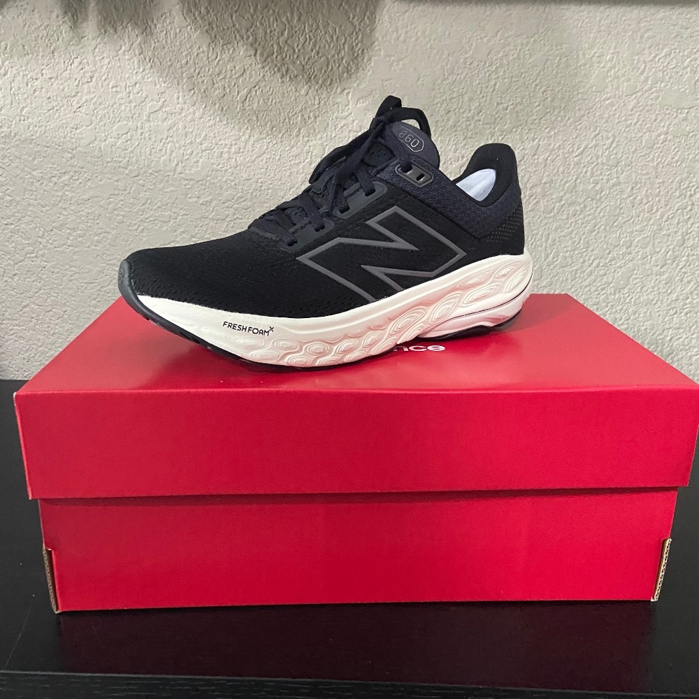 New Balance 860 v14